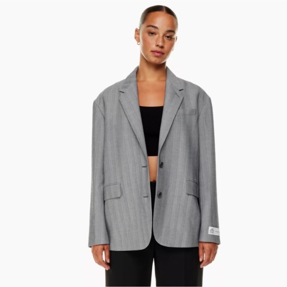 Aritzia Babaton Women’s 2 Atelier Oversized Tailored Blazer Herringbone Gray